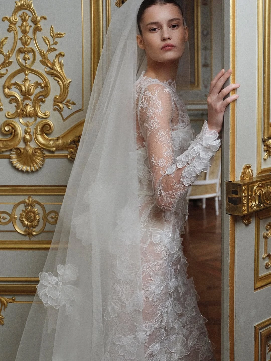 Portrait bride — эстетика, которая покорит всех невест в следующем свадебном сезоне