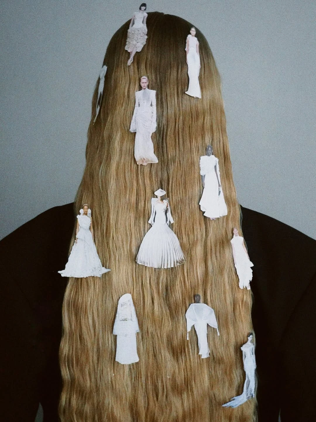 Не только гладкий пучок: стильные прически с фатой — 2026