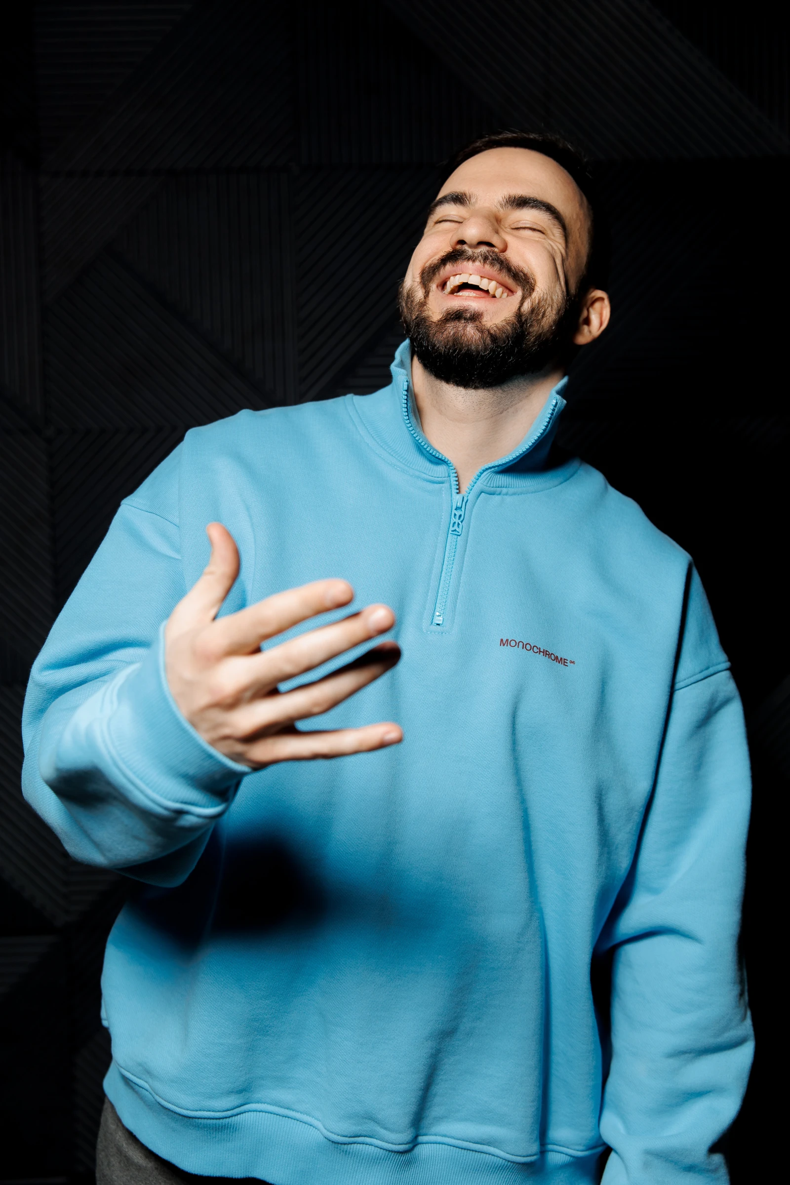 Антон Столов